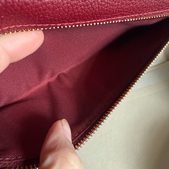 Coach Burgundy Red Pebbled Leather Trifold Wallet - Picture 6 of 9